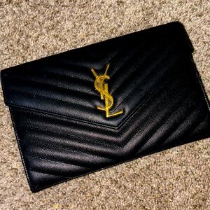 SAINT LAURENT- Cassandra Chain Matelasse